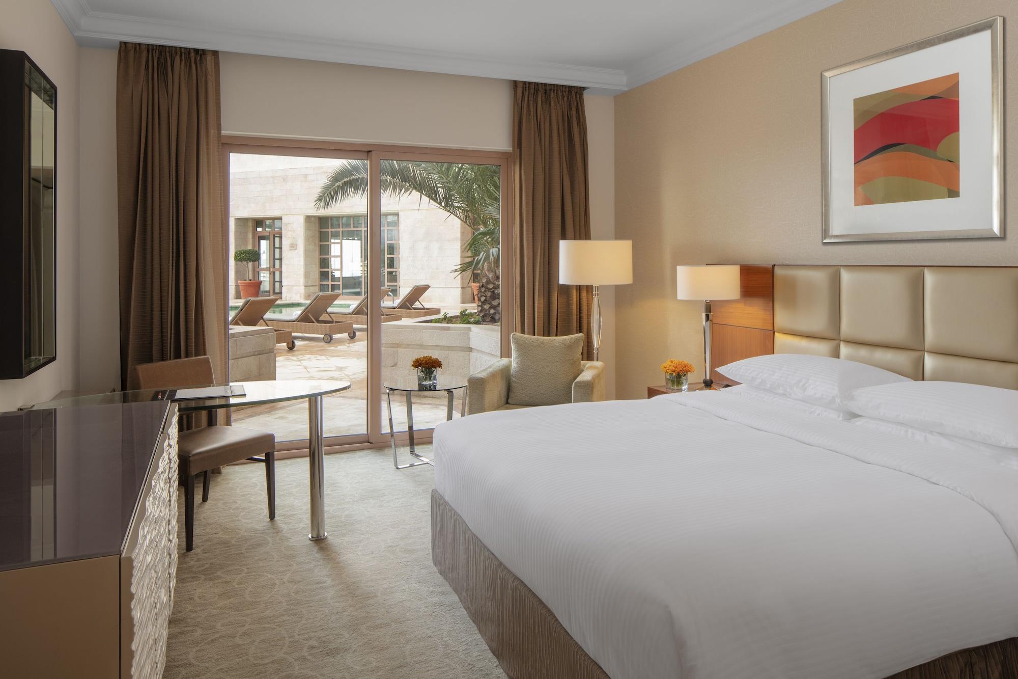 Grand Hyatt Amman Hotell Eksteriør bilde A room at the hotel