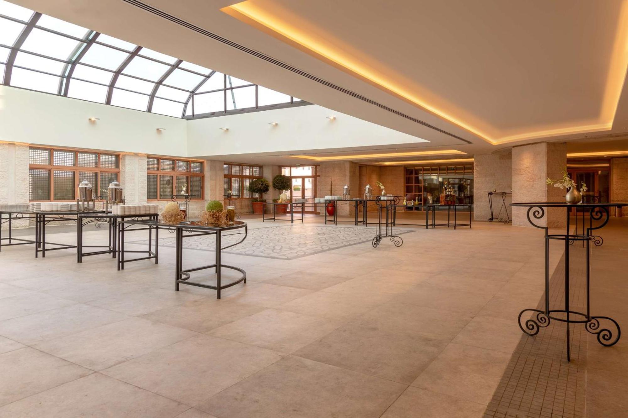 Grand Hyatt Amman Hotell Eksteriør bilde The lobby