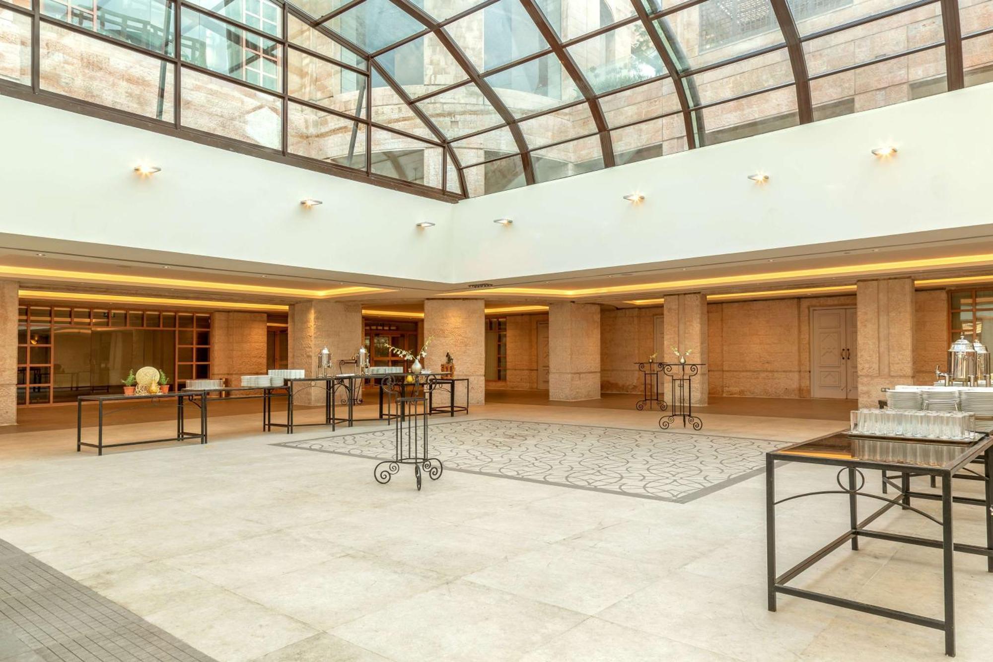 Grand Hyatt Amman Hotell Eksteriør bilde The lobby