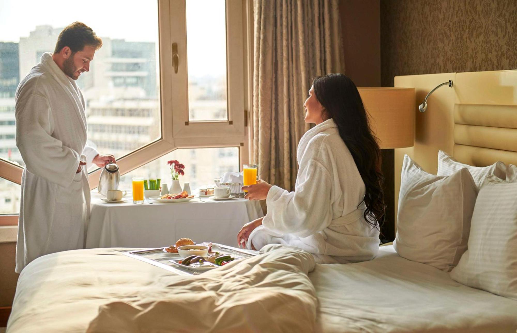 Grand Hyatt Amman Hotell Eksteriør bilde Room service